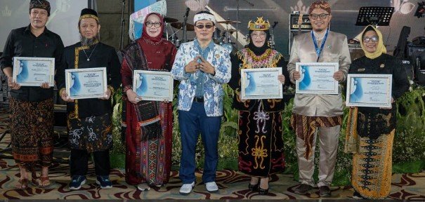 Kepala Sekolah SMAN 19 Bandung sebagai Kepala Sekolah Hiber Aksi